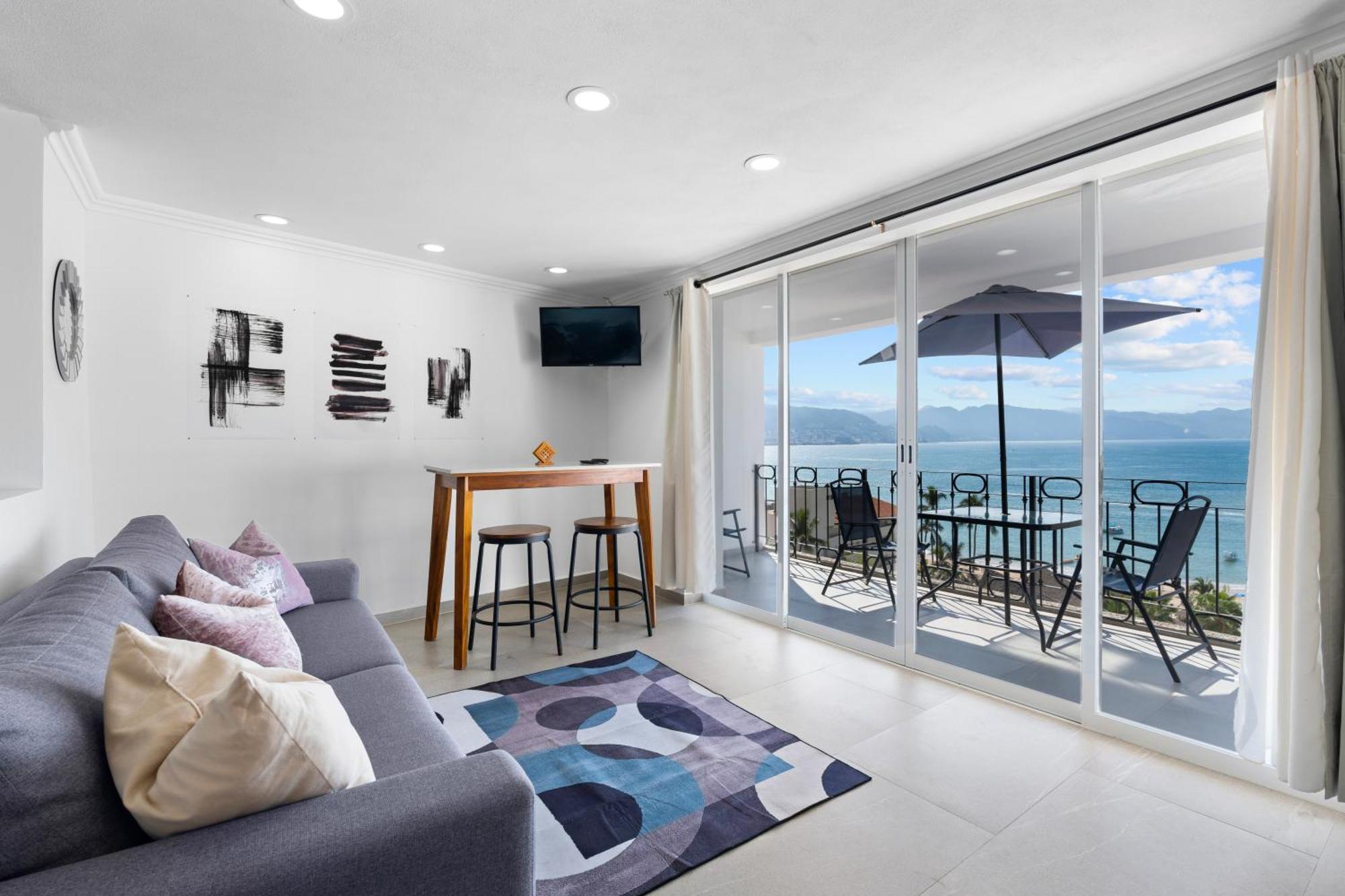 Luxury Condo Just Steps Away From The Beach! Puerto Vallarta Exteriör bild